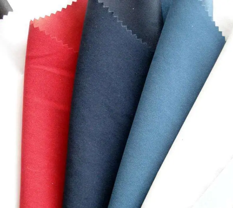 Polyester shape memory fabric