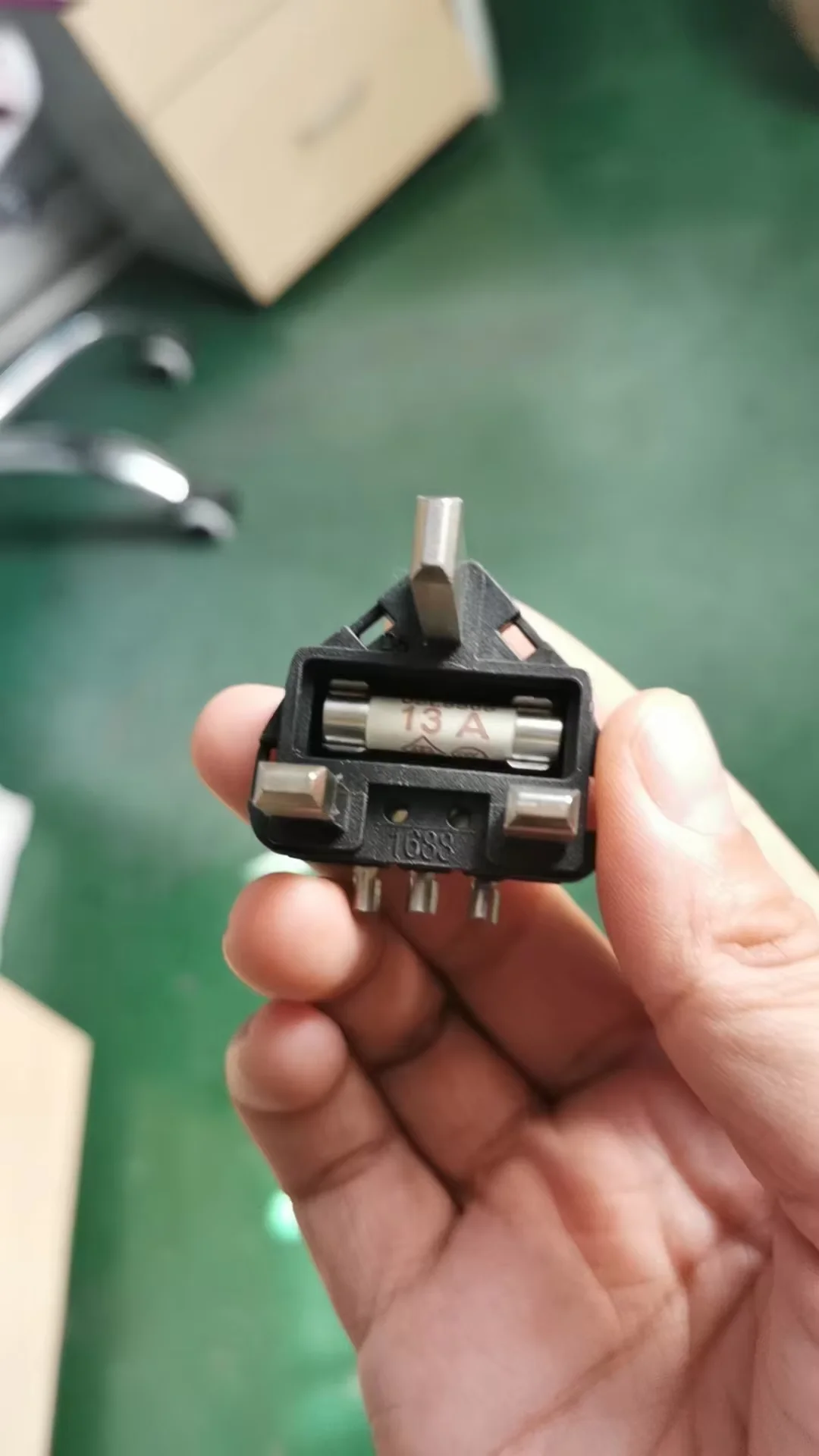 Good Price Aluminum PIN for Indian Market Factory Standard BS1363 13A Fused UK 3 PIN Plug Insert