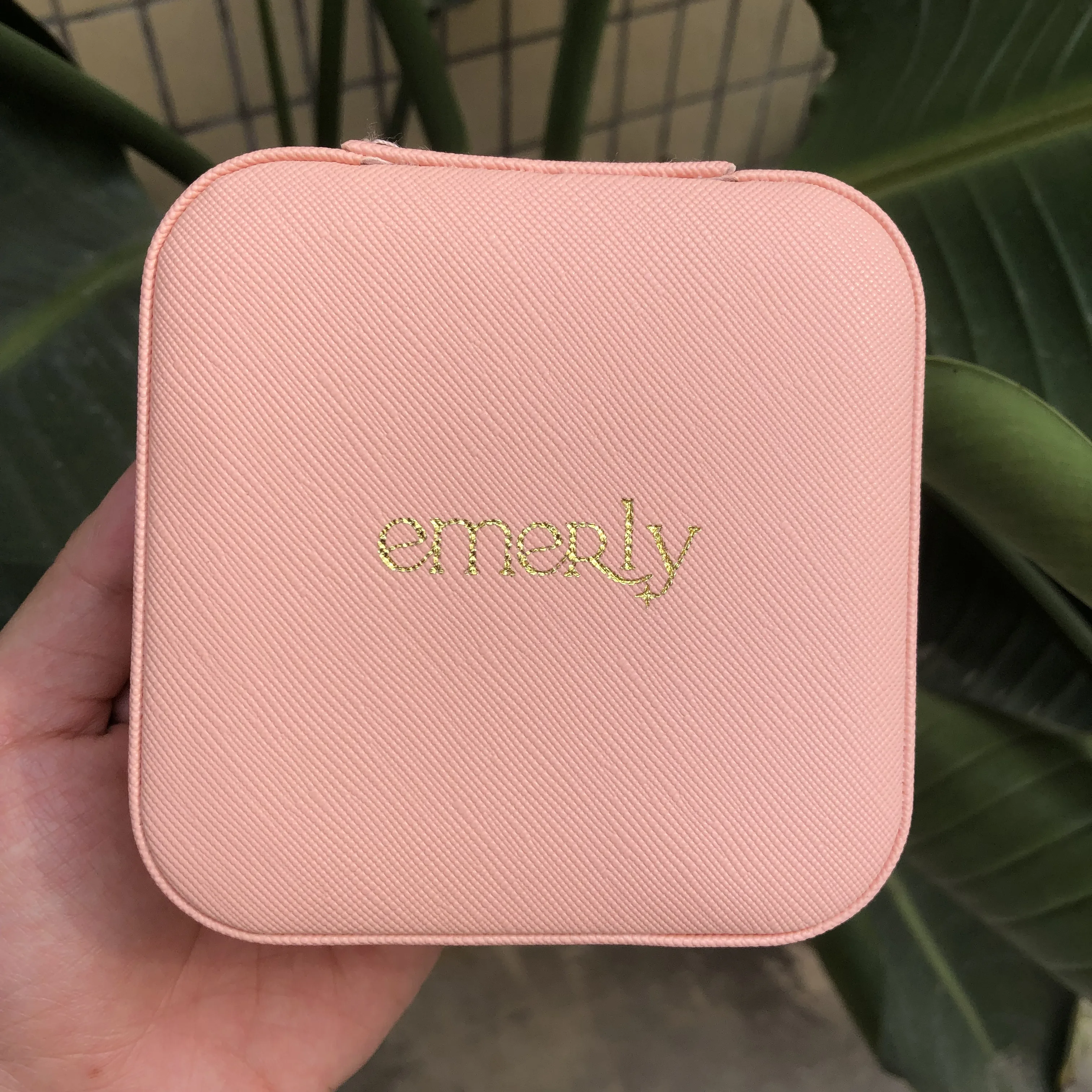 Wholesale Custom Handmade Small Jewellery Storage Boxes Organizer Case Square Velvet Pu Leather Travel Jewelry Box with Logo