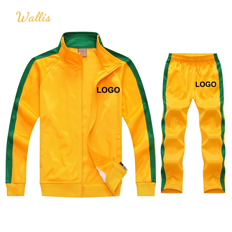 Мужской спортивный костюм