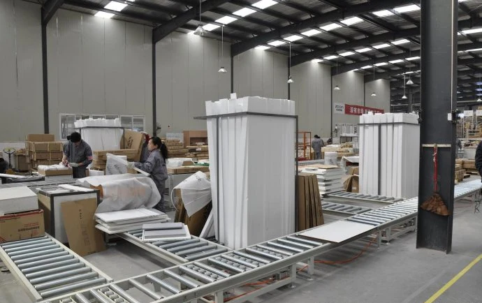 Factory supplying gravity infeed roller conveyor for board storage