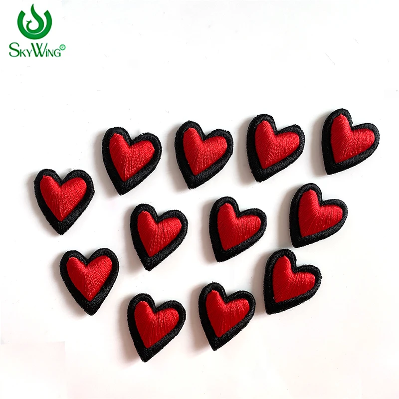 Embroidery patches 3D design red color mini heart love design embroidery patch for jeans clothing wholesale