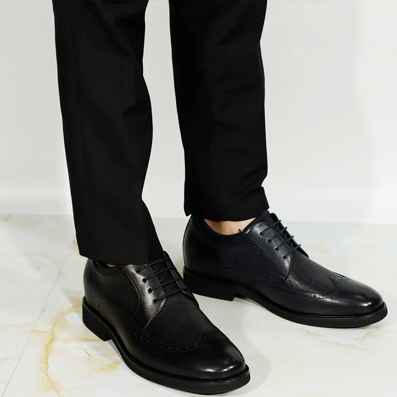 Wholesale embossed Leather 7 cm elevator shoes Classical style men Height increasing shoes Business party Dress Shoes Men