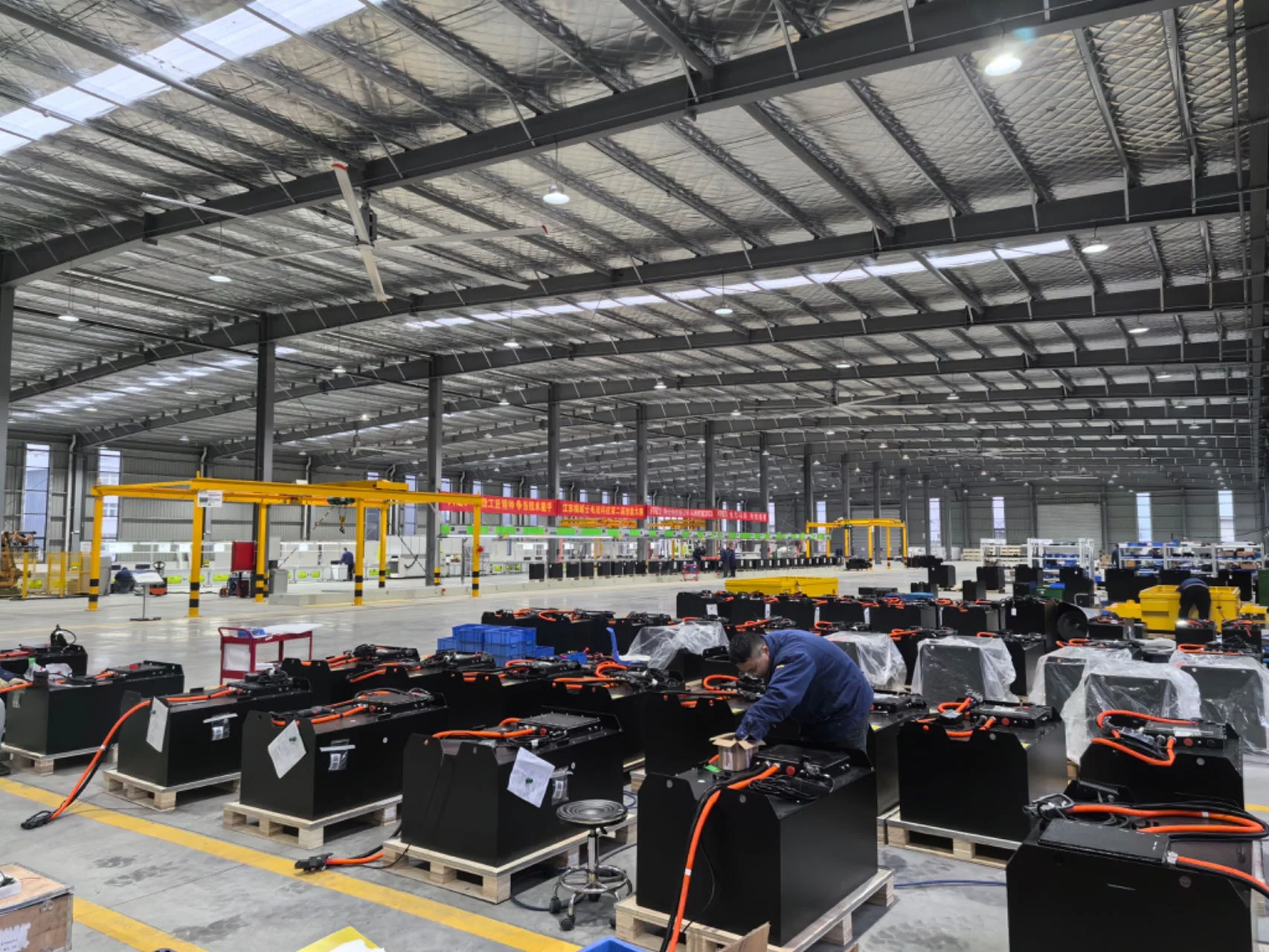 Professional forklift battery suppliers customized lifepo4 24v  48v 80v lithium ion forklift battery