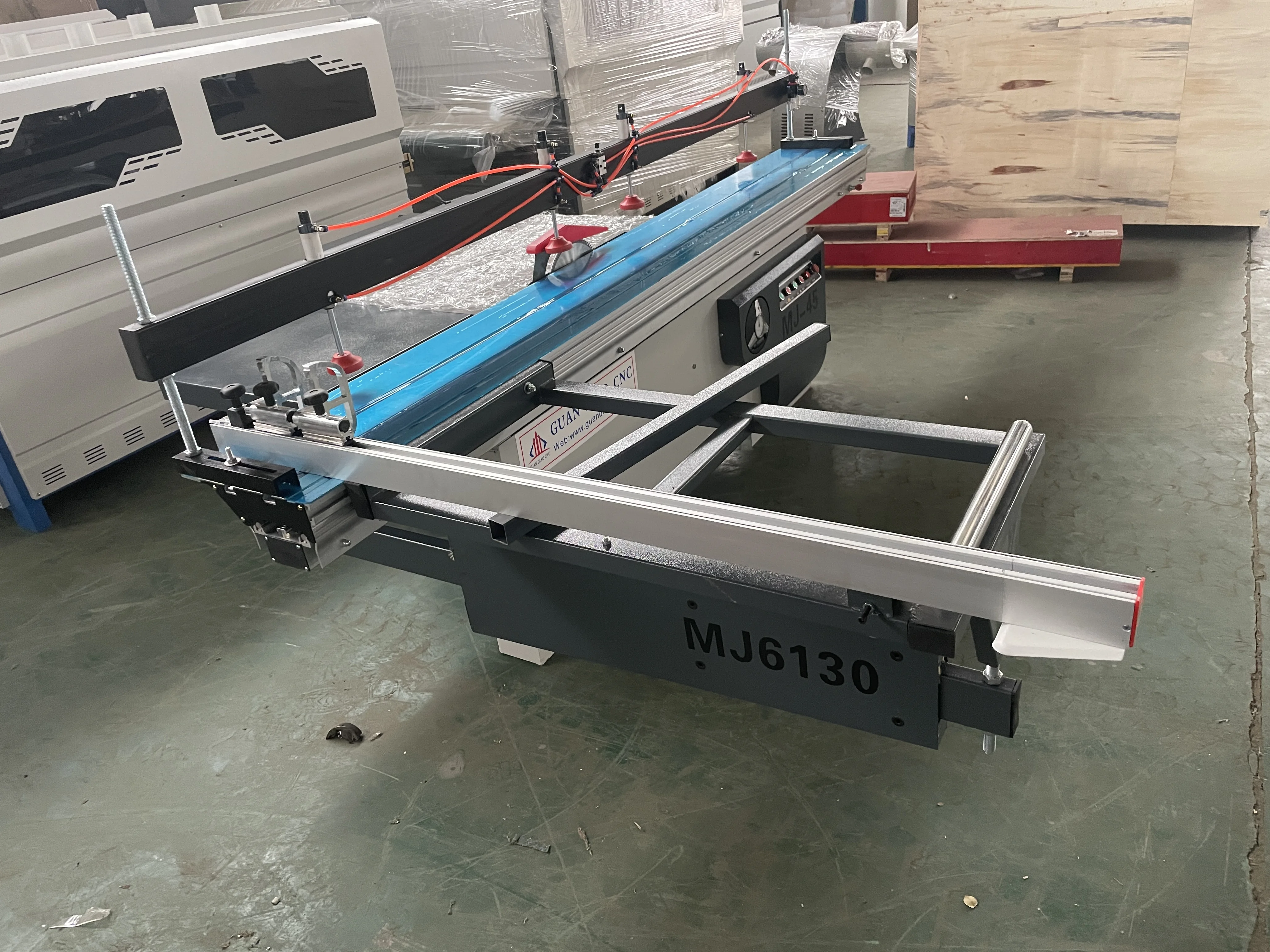 Hot Sales 45 90 Degree CNC Melamine Board Automatic Cabinets Making Machine Woodworking Precision Sliding Table Panel Saw