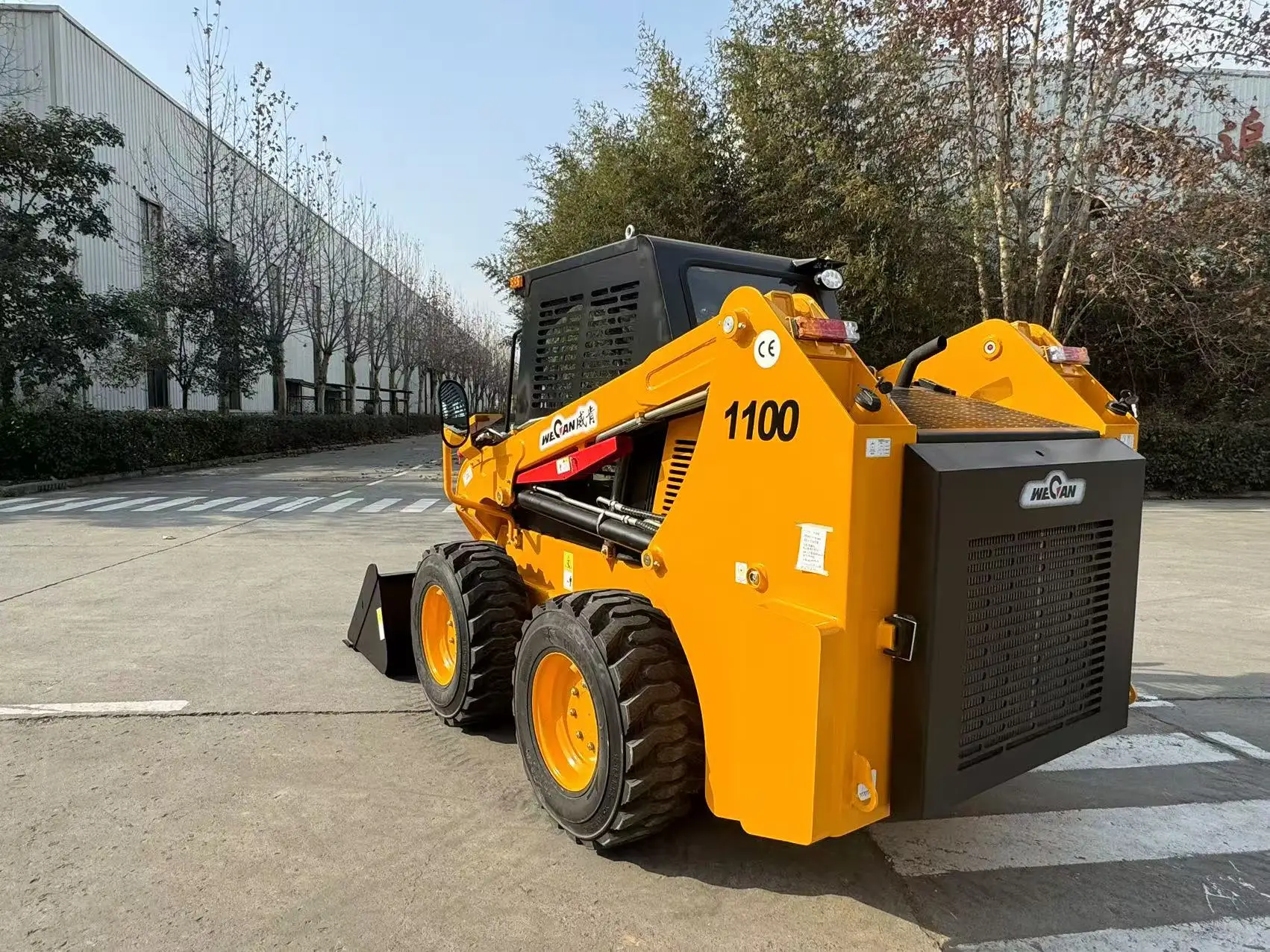 Колесный погрузчик WECAN WT1100 с бортовым зубцом фронтальный сертифицированный 1 год гарантии
