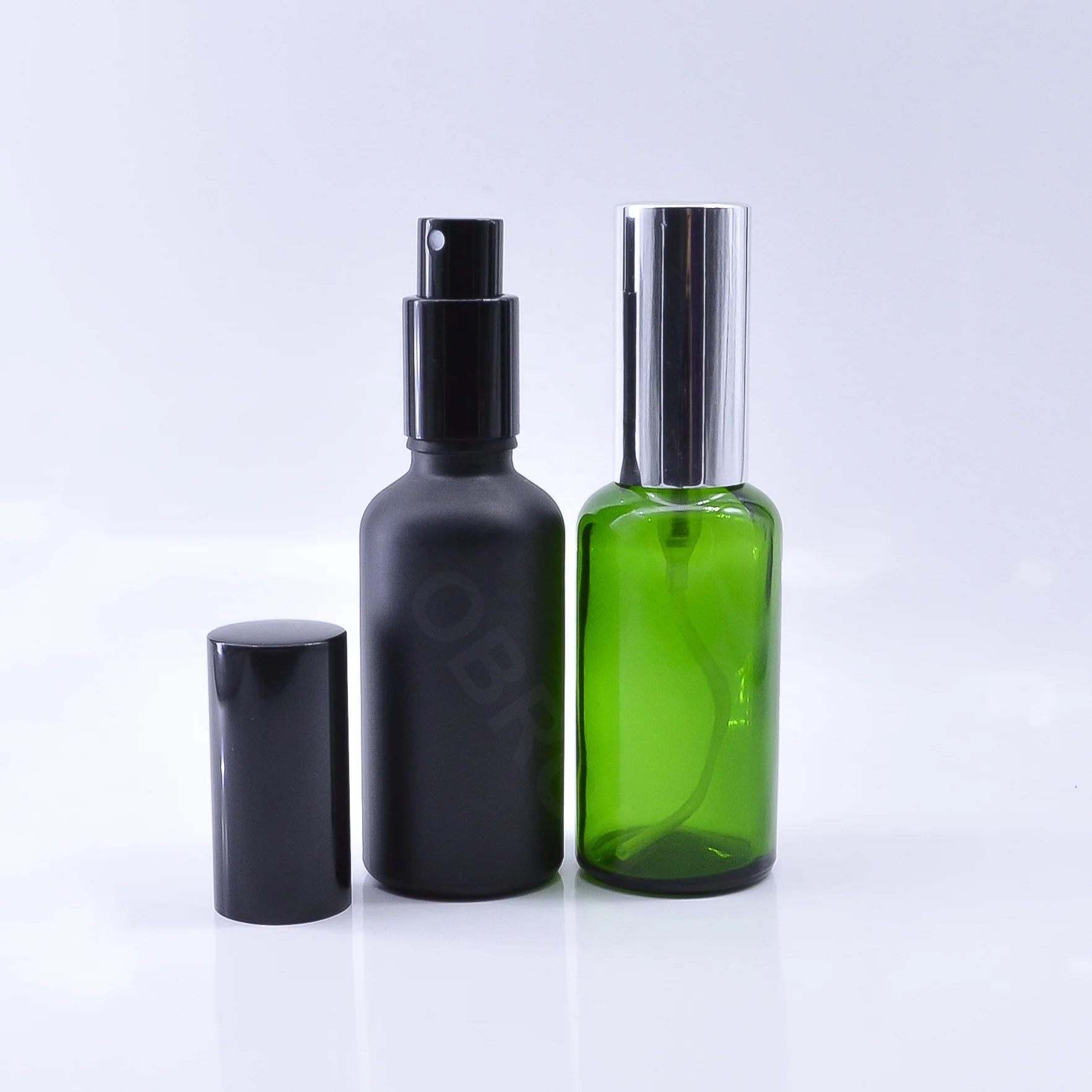 Cosmetic round matte black 30 50 100ml fragrance oil glass perfume bottle with spray pump cap