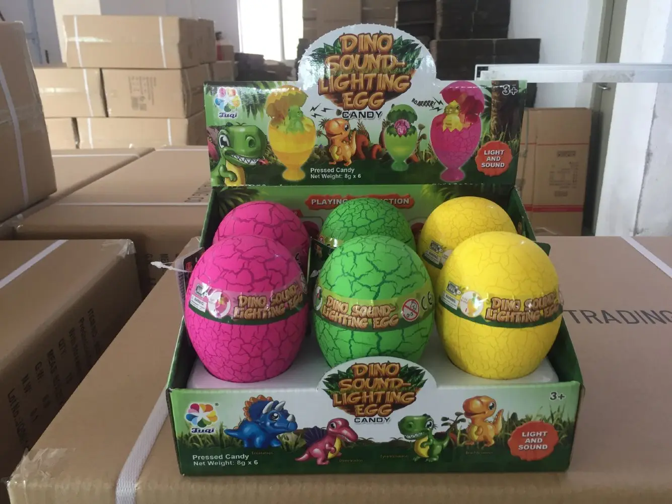 Электрическое освещение со звуком динозавра оптом конфеты яйцо новинка игрушки сюрприз яйцо игрушка конфеты