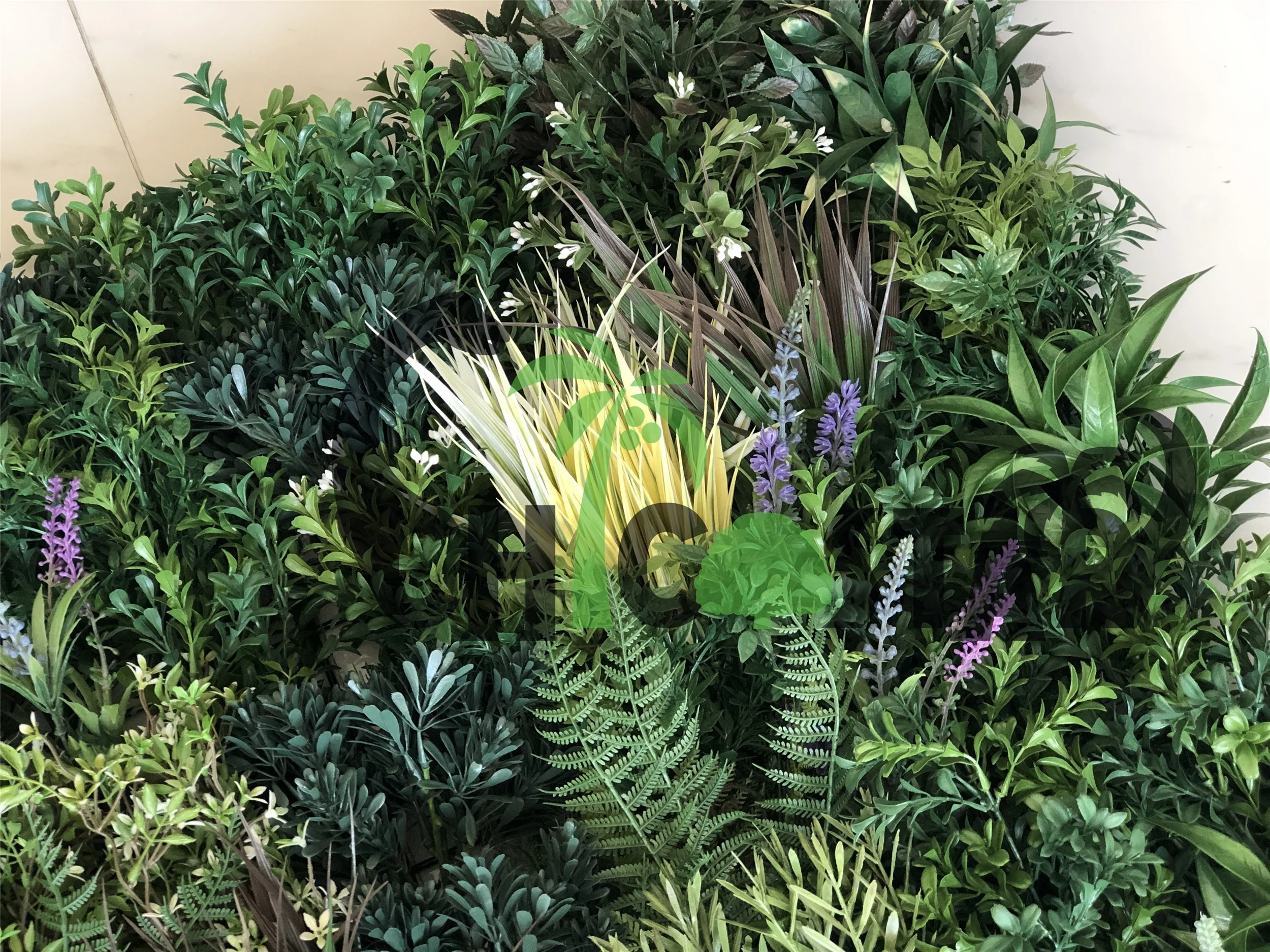 new design Garden Outdoor Decoration flame retardant artificial green wall panel / artificial plant wall for sale