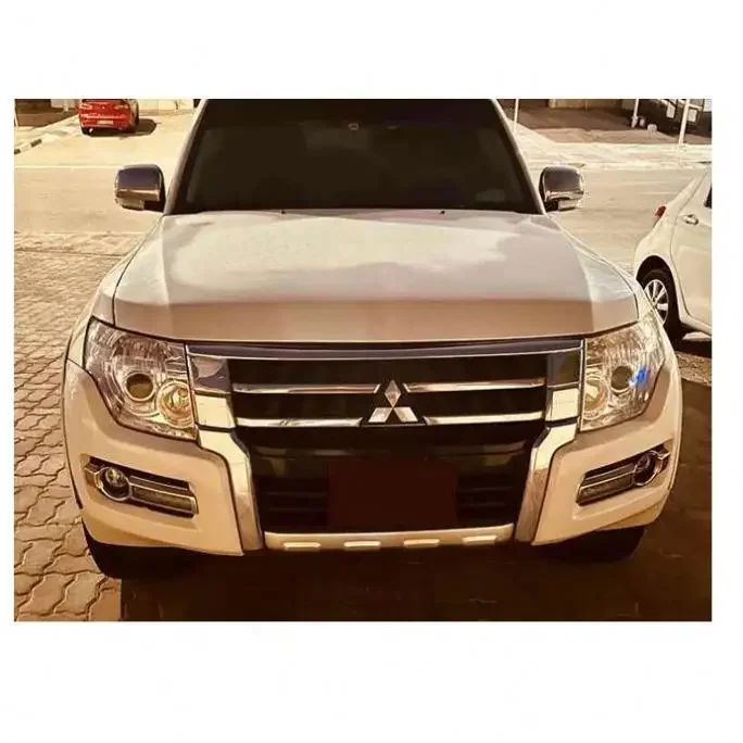 Аккуратно использованный Mitsubishi Pajero 3.5L V6 для продажи