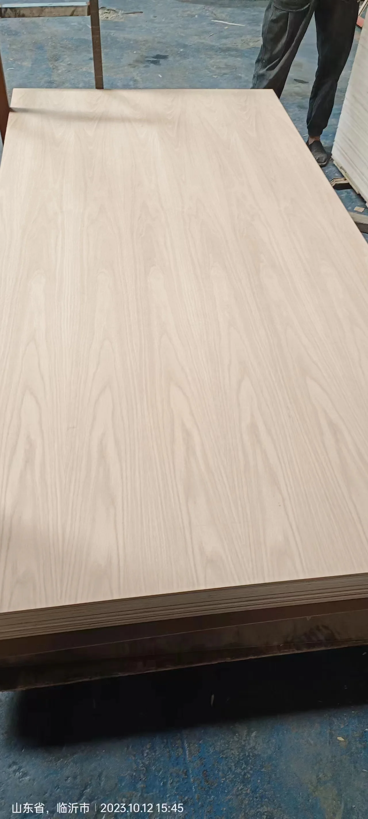 Linyi hot sale 3mm-30mm  4 ft x 8 ft Imported Red Oak Plywood Cabinets grade board