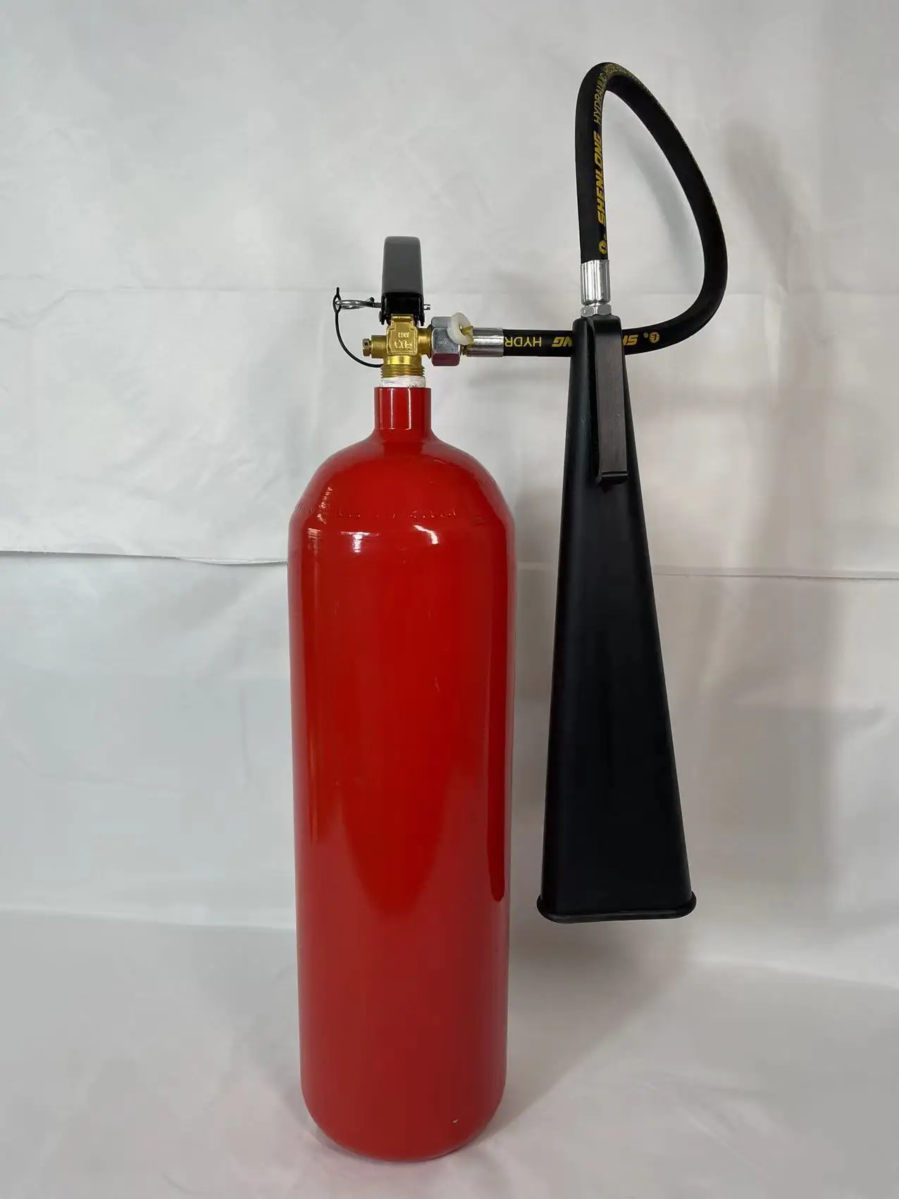 Hot Selling Low  Price  5kg  Alloy Steel  CO2 Fire  Extinguisher China Supplier Firefighting Equipment & Accessories