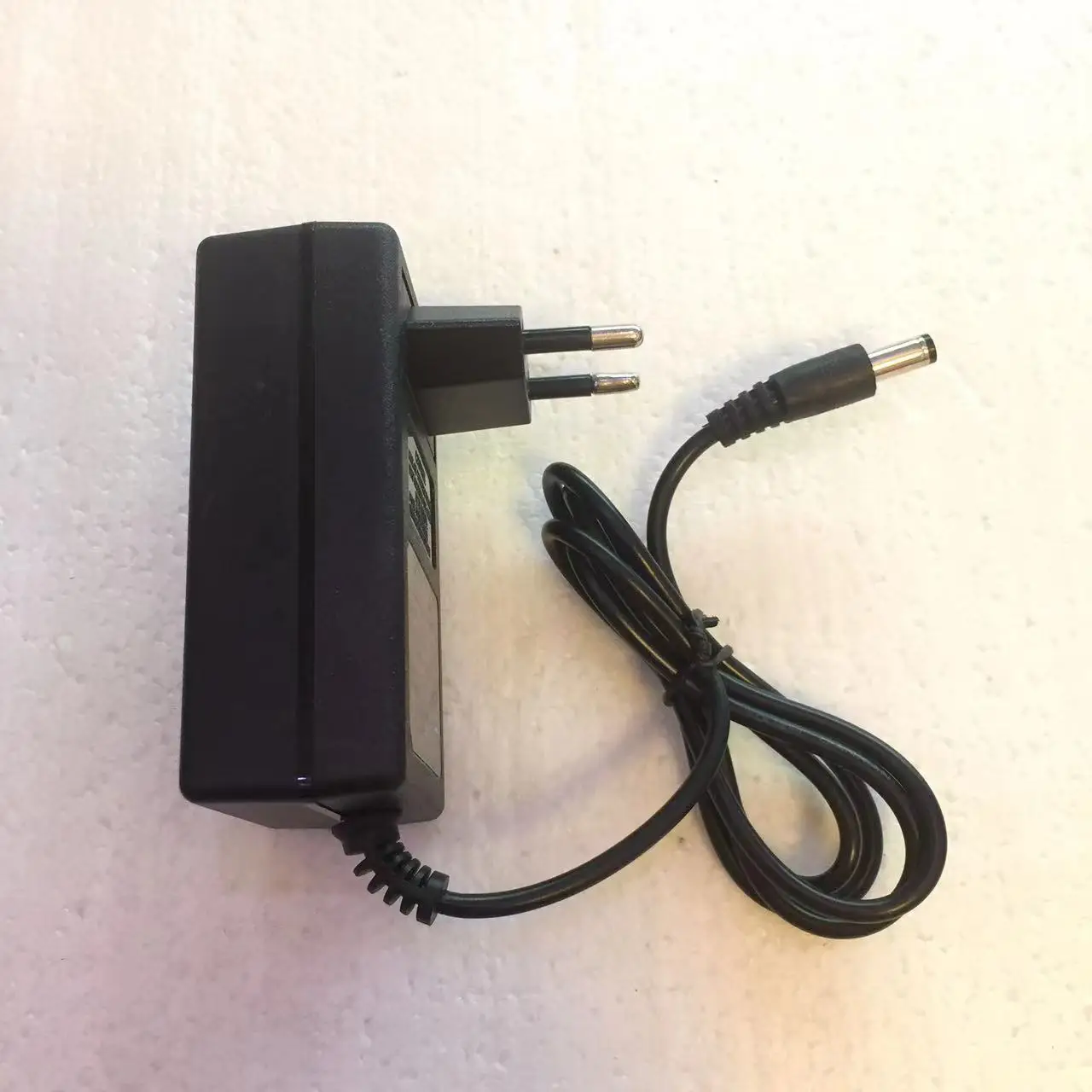 24 watt power adapter 12V 2A wall mount ac dc switching power adaptor EU volt dc adapter 12v 2a power adapter