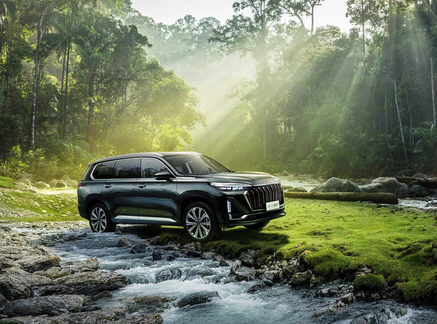 China factory price high speed cheap auto luxury Exeed Lanyue 4WD 2.0T left hand drive new cars