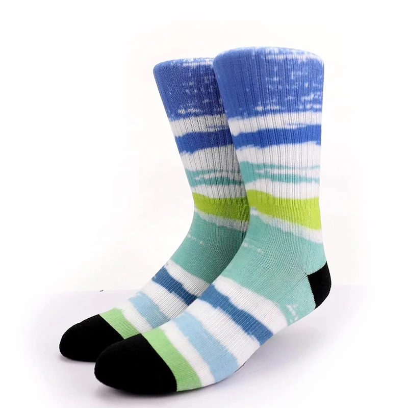 Factory custom design 360 degree digital seamless mens compression sport bamboo printed socks