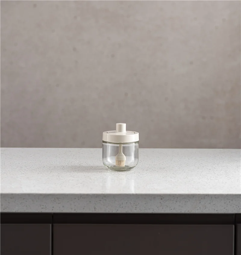 New kitchen tools and gadgets 300ml glass seasoning bottle spice jar oil bottle salt jar set