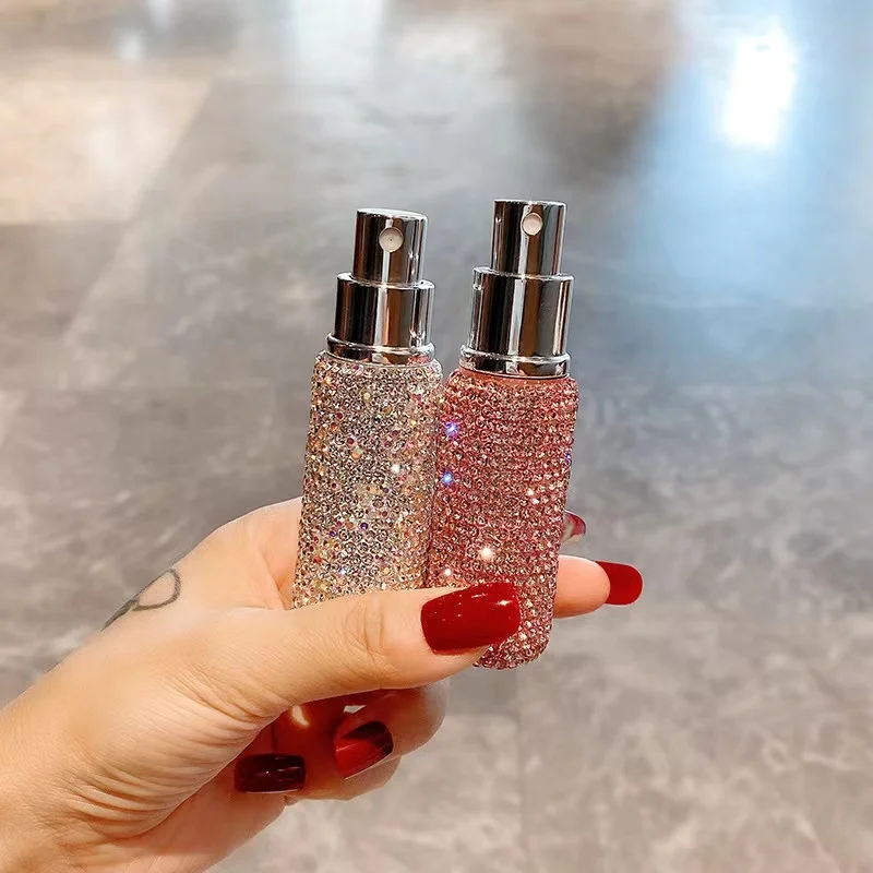 Bling Wholesale 10ml Perfume Glass Bottle Spray Fragrance Fancy Luxury Perfume Made By Rhinestone Cup Chain Colorful