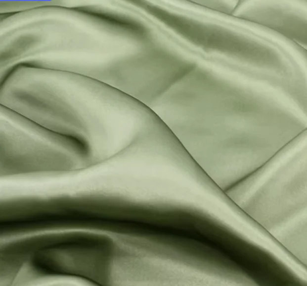 Wholesale Good Price Clothing Raw Pure Silk 114CM 22MM Grade 6A Mulberry Charmeuse 100% Silk Fabric for dresses