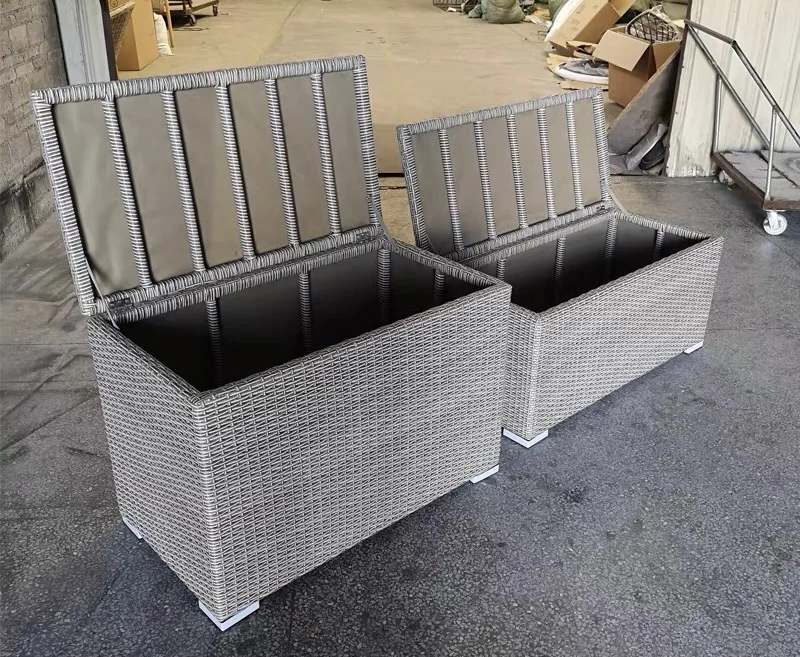 Wicker Storage Bin Metal Frame Rattan Deck Box For Indoor Or Outdoor Garden Organizer With Wheel