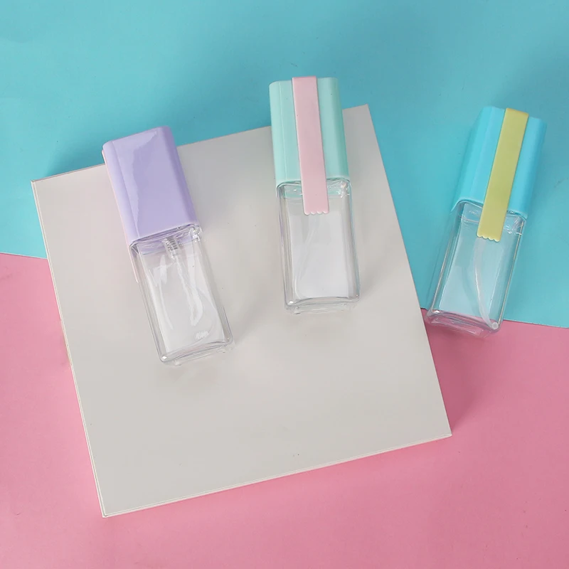 New 2022 30ML 35ML Lovely Transparent Square Contrast Color Spray Travel Bottle Small Toner Fine Mist Empty Spray Bottle