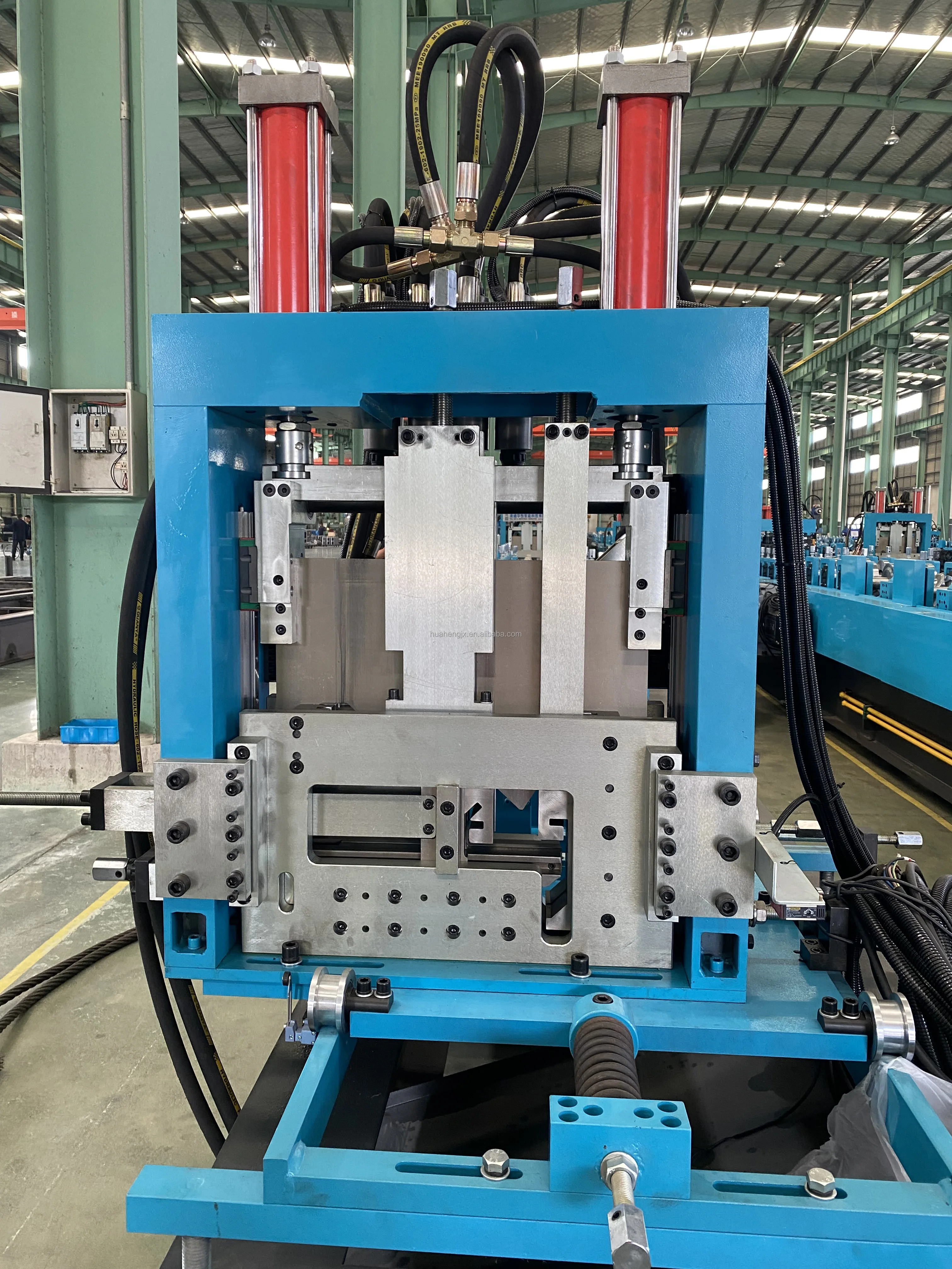 Prefab house building materials full automatic changeable CZ purlin machine in steel frame cheap price for hot sale