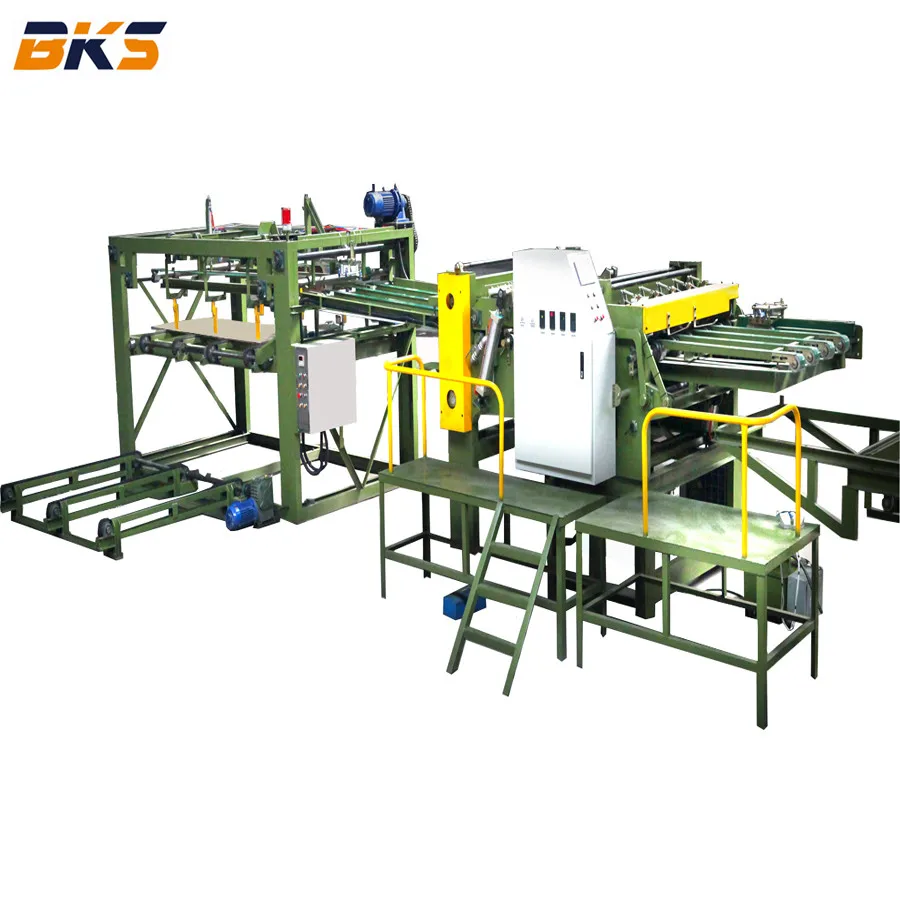 Автоматическая машина для изготовления фанерных шпона