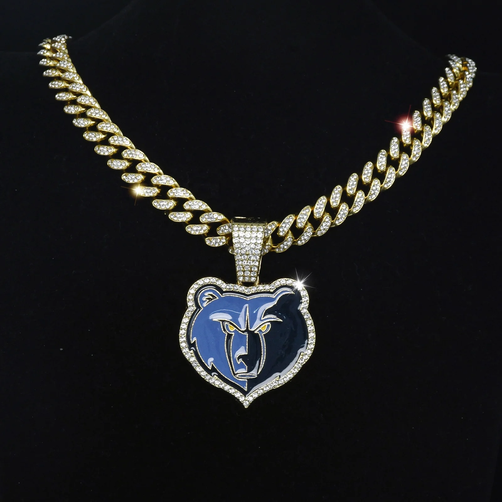 New Diamond Basketball Team Grizzlies Logo Pendant Unisex Hip Hop Alloy Necklace with Gold Plating Link Chain for Sport Fans