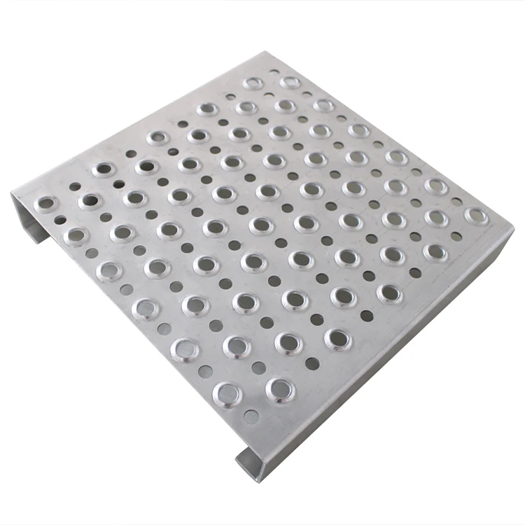Customized non-slip walkway boards for shipyards Perforated treads grip strut staircase boat boards non-slip boards customized