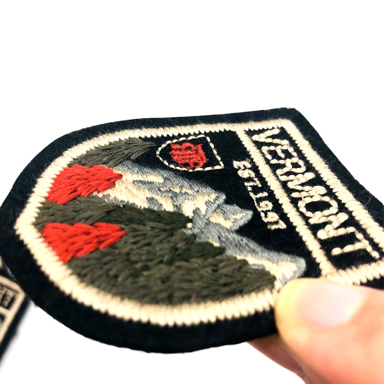 High Quality Digitizing Embroidery Services Custom Logo Clothing Embroidered Patches with Sew on