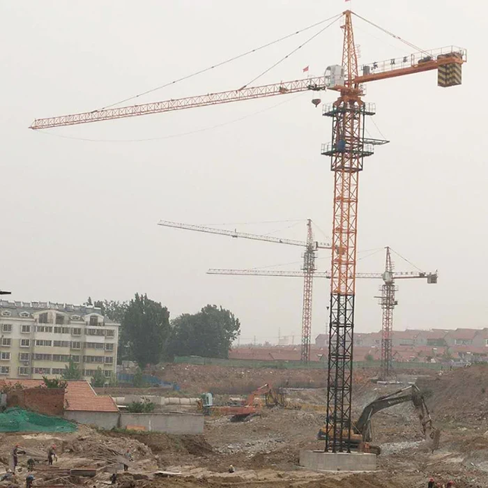 Building 5513 tower crane QTZ80 6ton Construction Tower crane