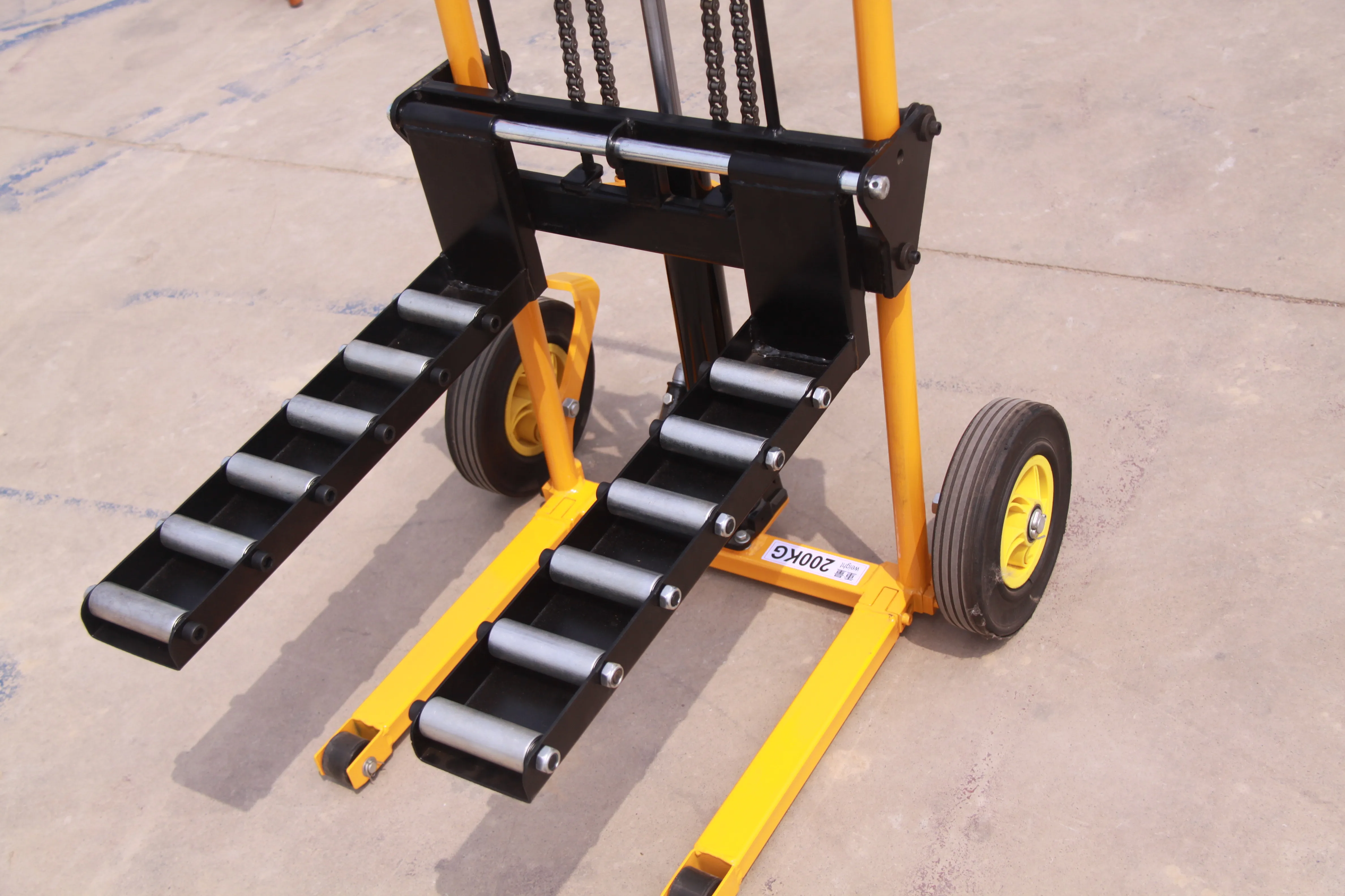 
Light weight lift truck 200kg load capacity with roller 