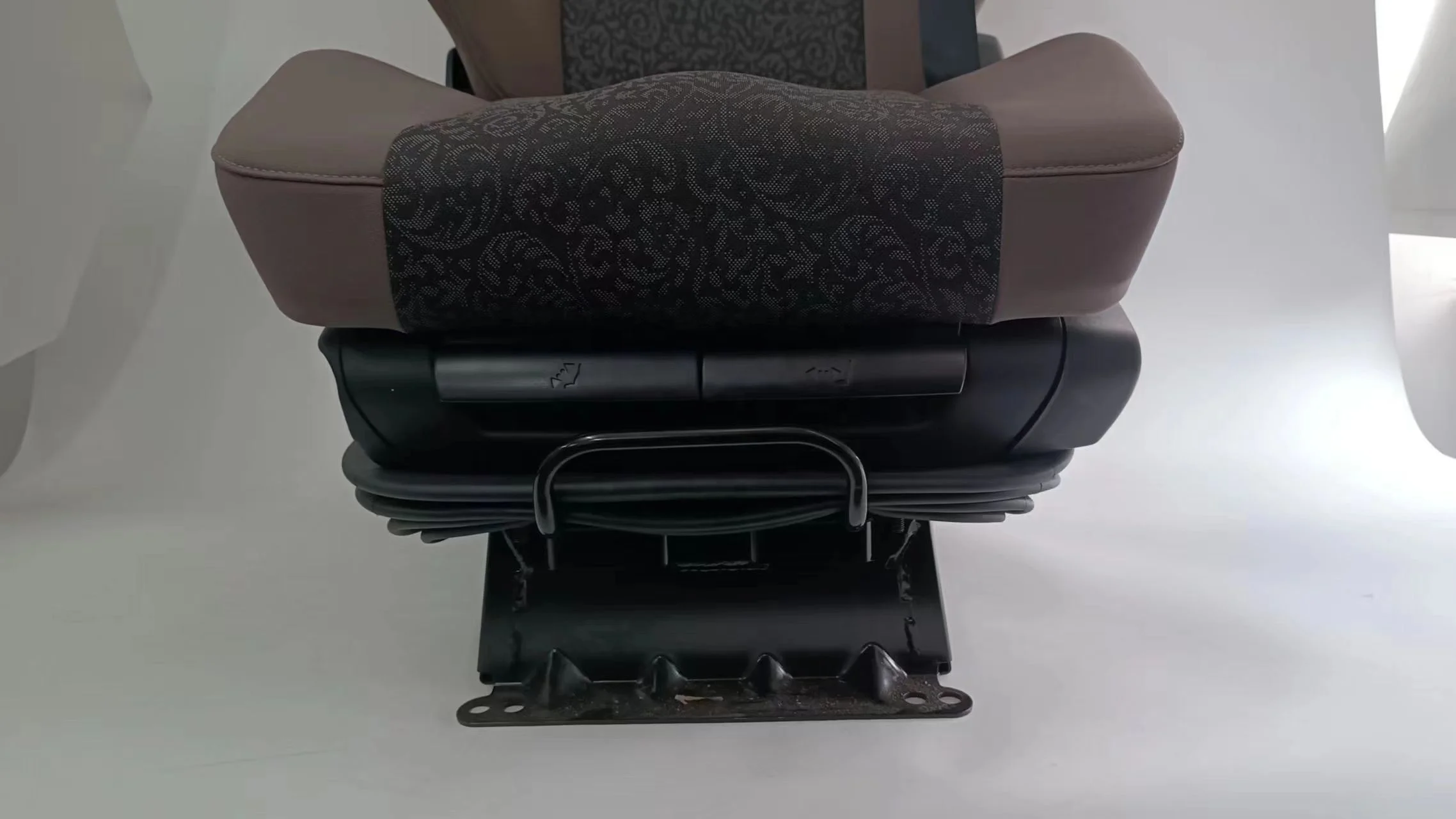 light truck seat base heavy duty vehicle seat base seat plate air suspension base plate