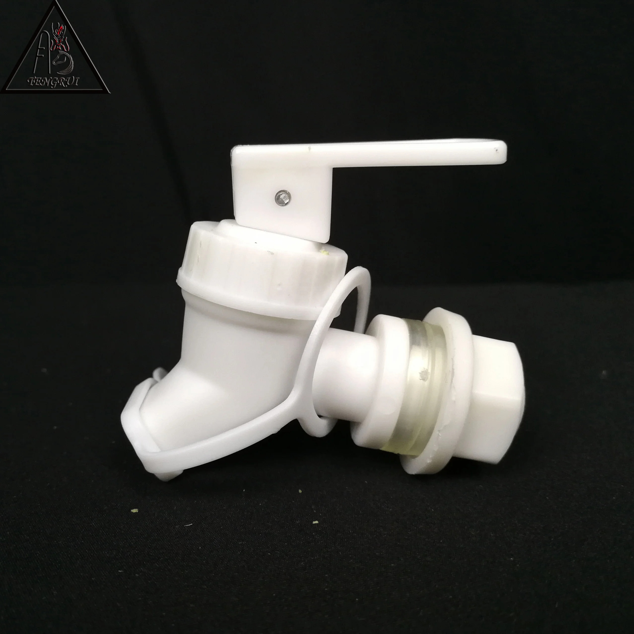 High Quality Plastic water spigot with dust cover