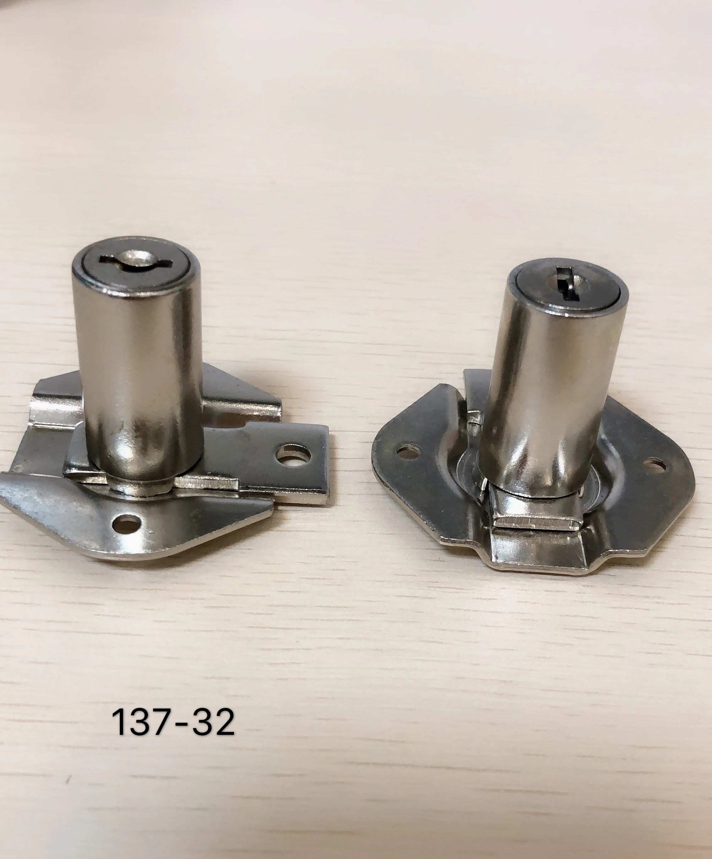 QT Industries Cabinet Drawer Lock Furniture Locks Drawer Cabinet Lock