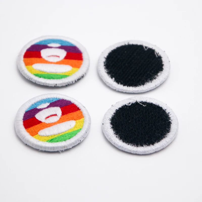 Custom Logo Iron-on Garment Embroidered Clothing Patches Self Adhesive Applique Iron on Embroidery Patch