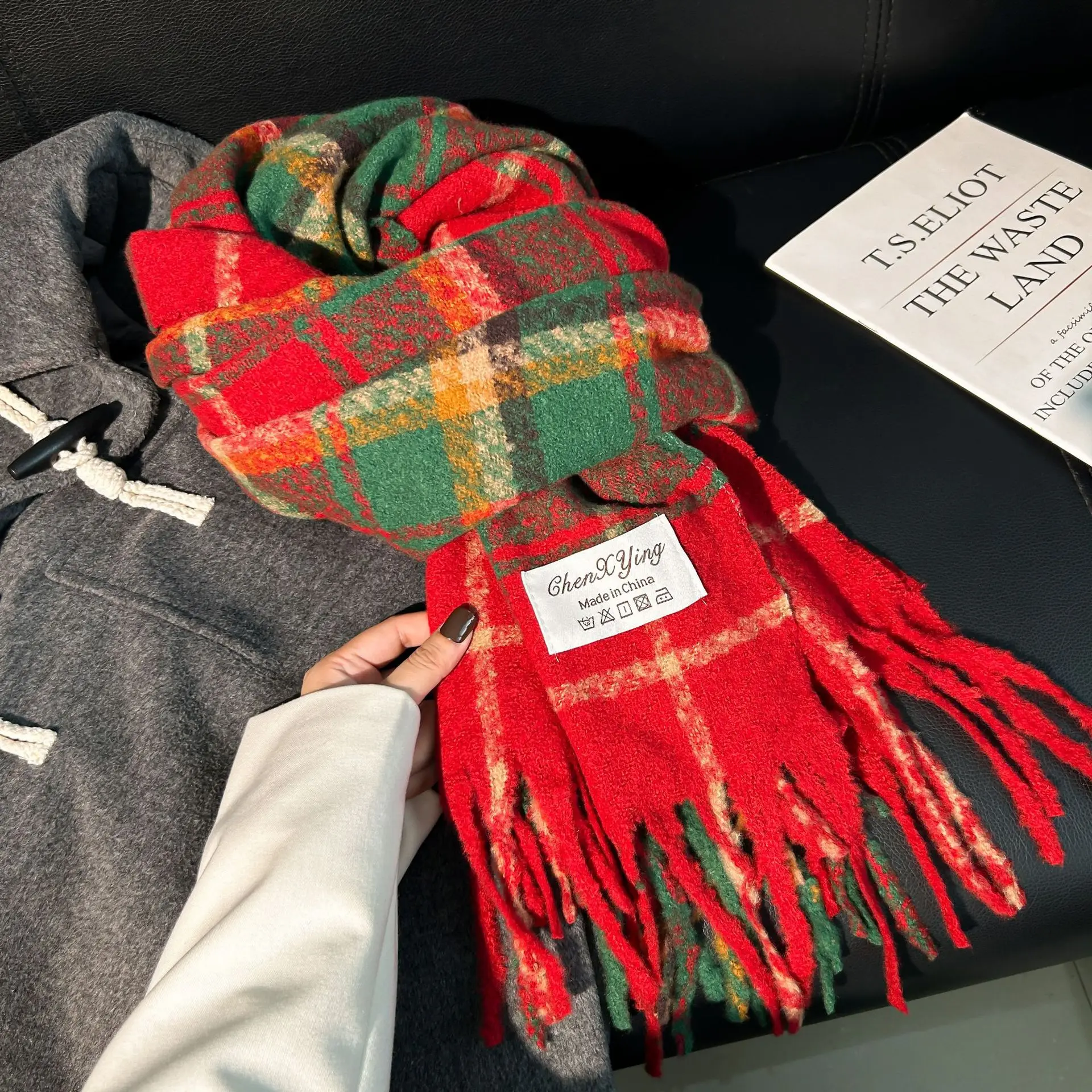 Winter cashmere ethnic scarves shawls checked unisex green red plaid faux fur wool christmas tassels scarf for women stylish