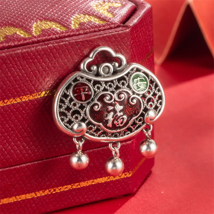 Chinese style s999 full silver vintage make old safety lock pendant Chinese style Fu character hollow flower silk water ripple