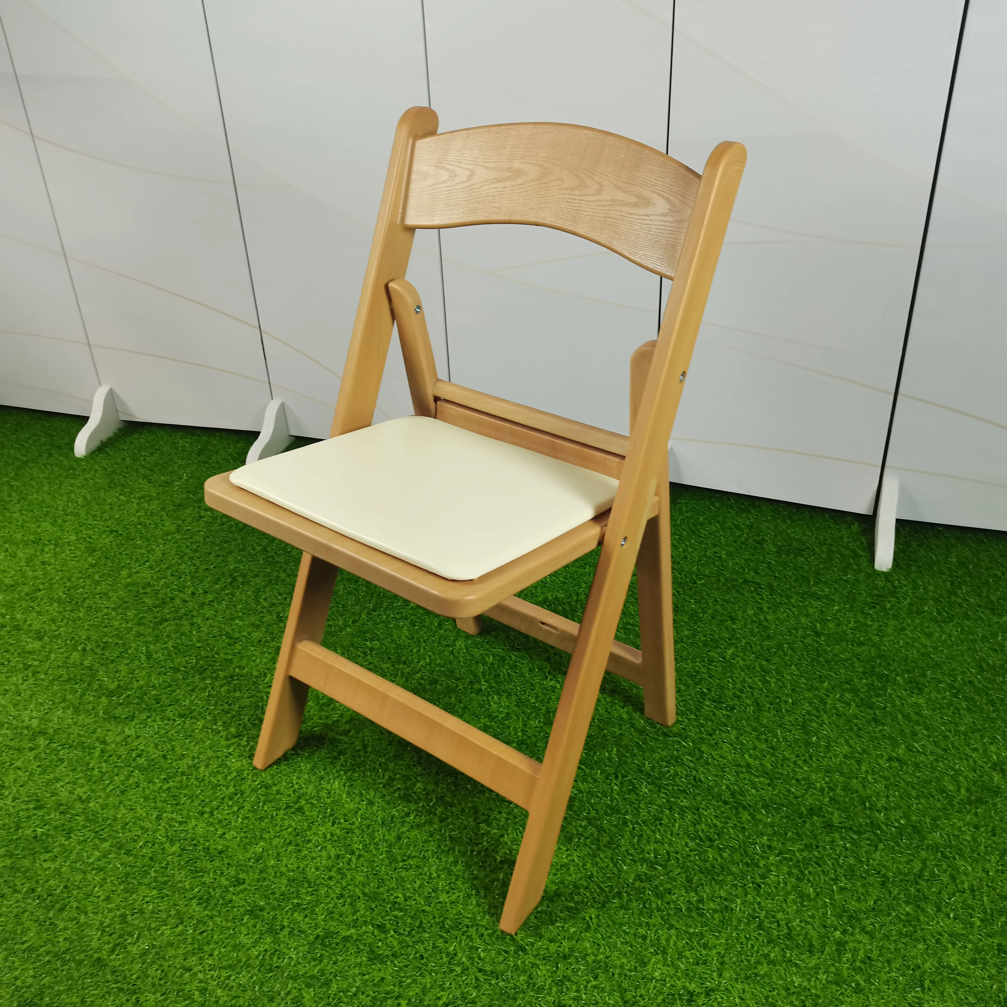 Wholesale Commercial Hotel Party Walnut wood grain foldable Tiffany Wedding Plastic Resin Chairs For Events