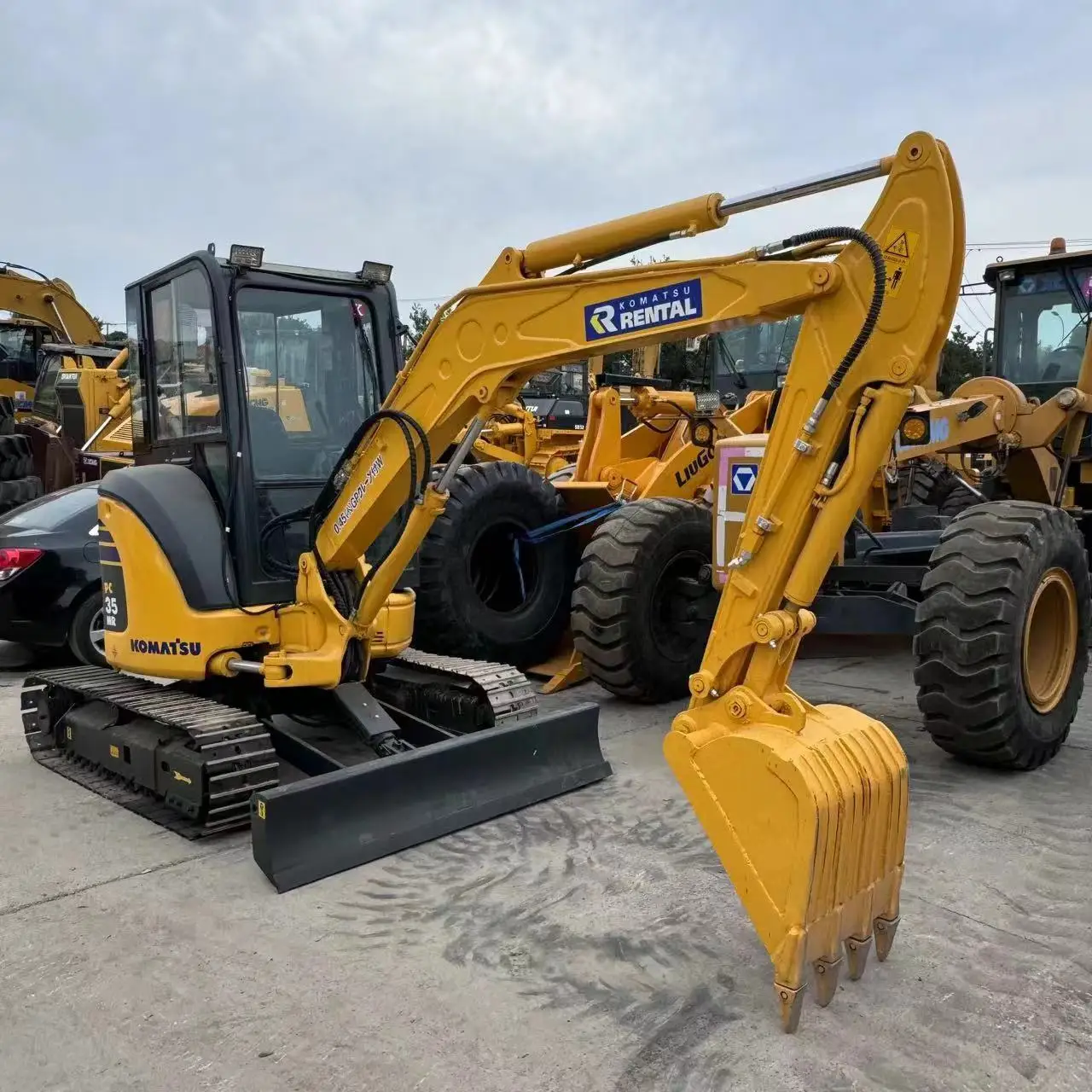 Лидер продаж Подержанный мини-экскаватор Komatsu PC35 качественный подержанный гусеничный экскаватор основной двигатель насос коробка передач подшипник двигателя