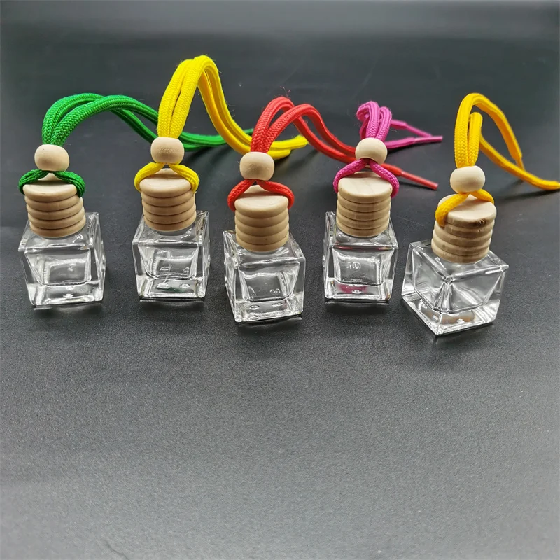 Hot Selling Square Car Perfume Bottle Essential Oil Pendant Diffuser Hanging Glass Bottle  Air Freshener  Fragrance Glass Jar