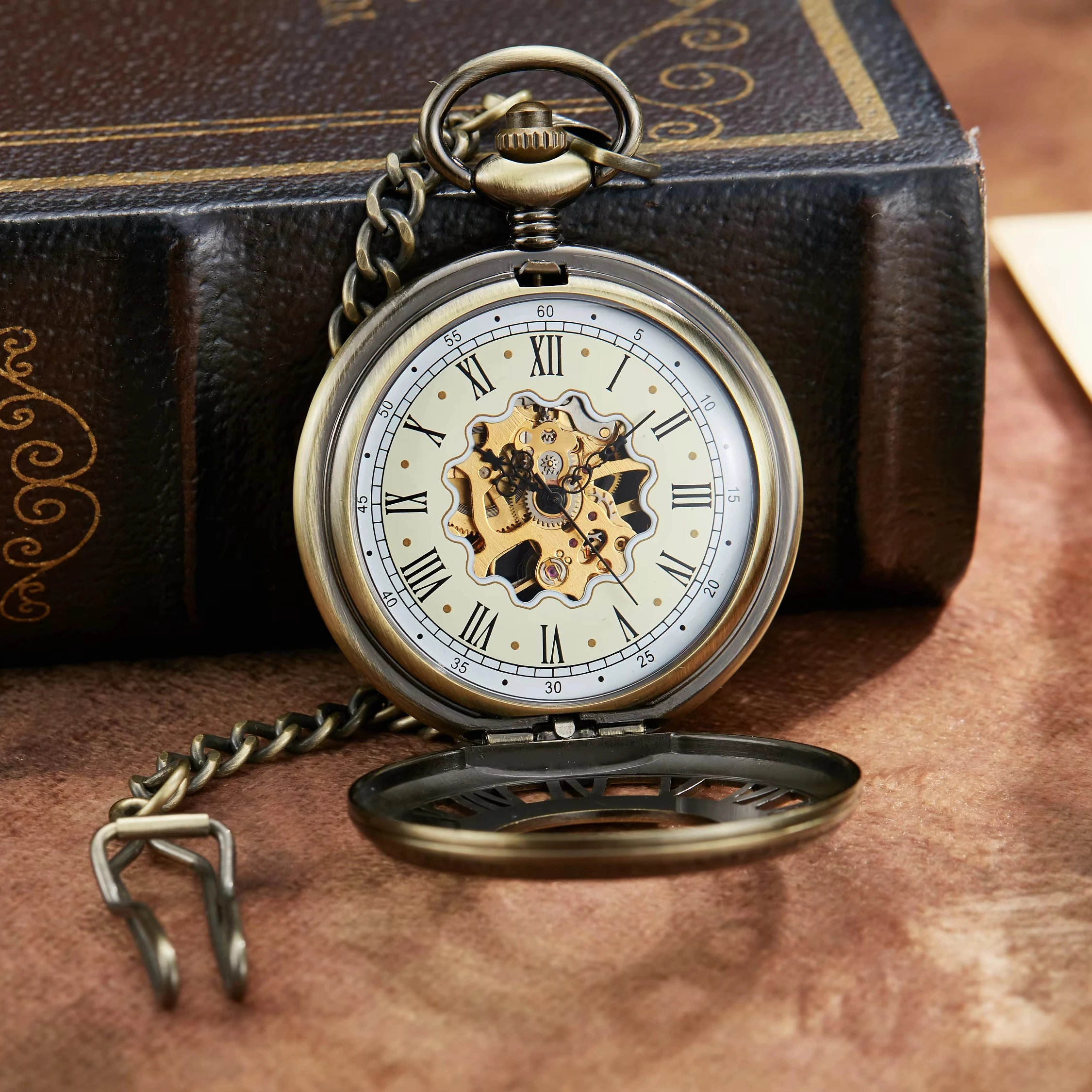 Retro Hollow Flip Cover Roman Numerals Hand Wind Mechanical Pocket Watch Steampunk Fob Chain Pendent Clock for Men Women