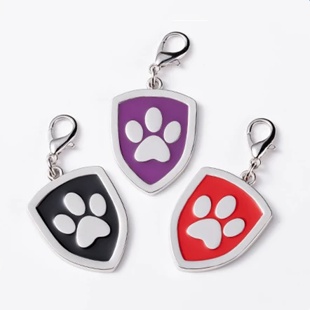 Cartoon footprint shield-shaped zinc alloy dog tag with laser engraving anti-lost ID card pet accessories key chain in stock