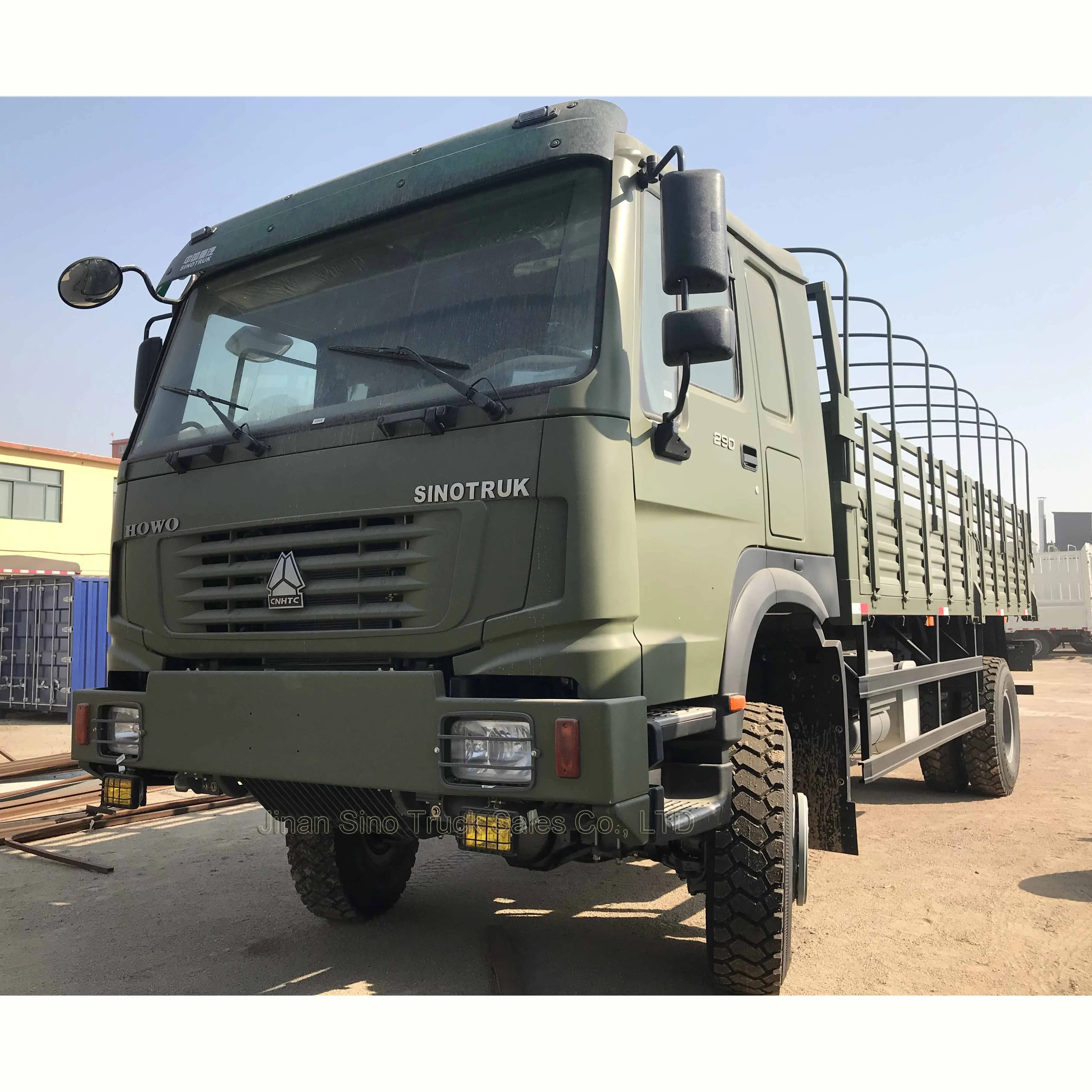 China Sinotruk Howo 4x4 4WD 16T Off road Box Stake Truck