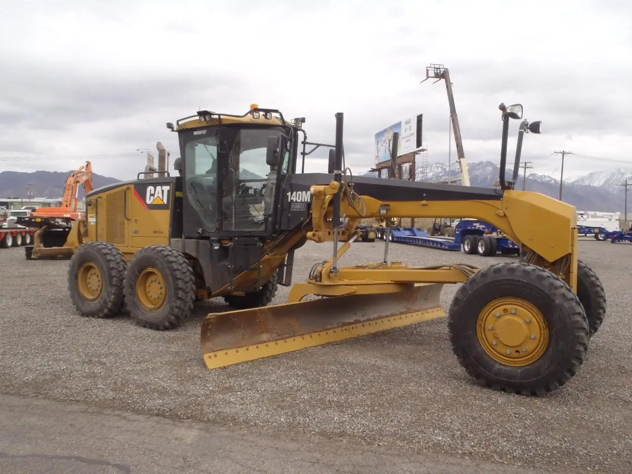 Американский оригинальный автогрейдер Caterpillar 140M, низкая цена, дешевые дорожные грейдеры CAT 140g 140h 140K 140M, распродажа
