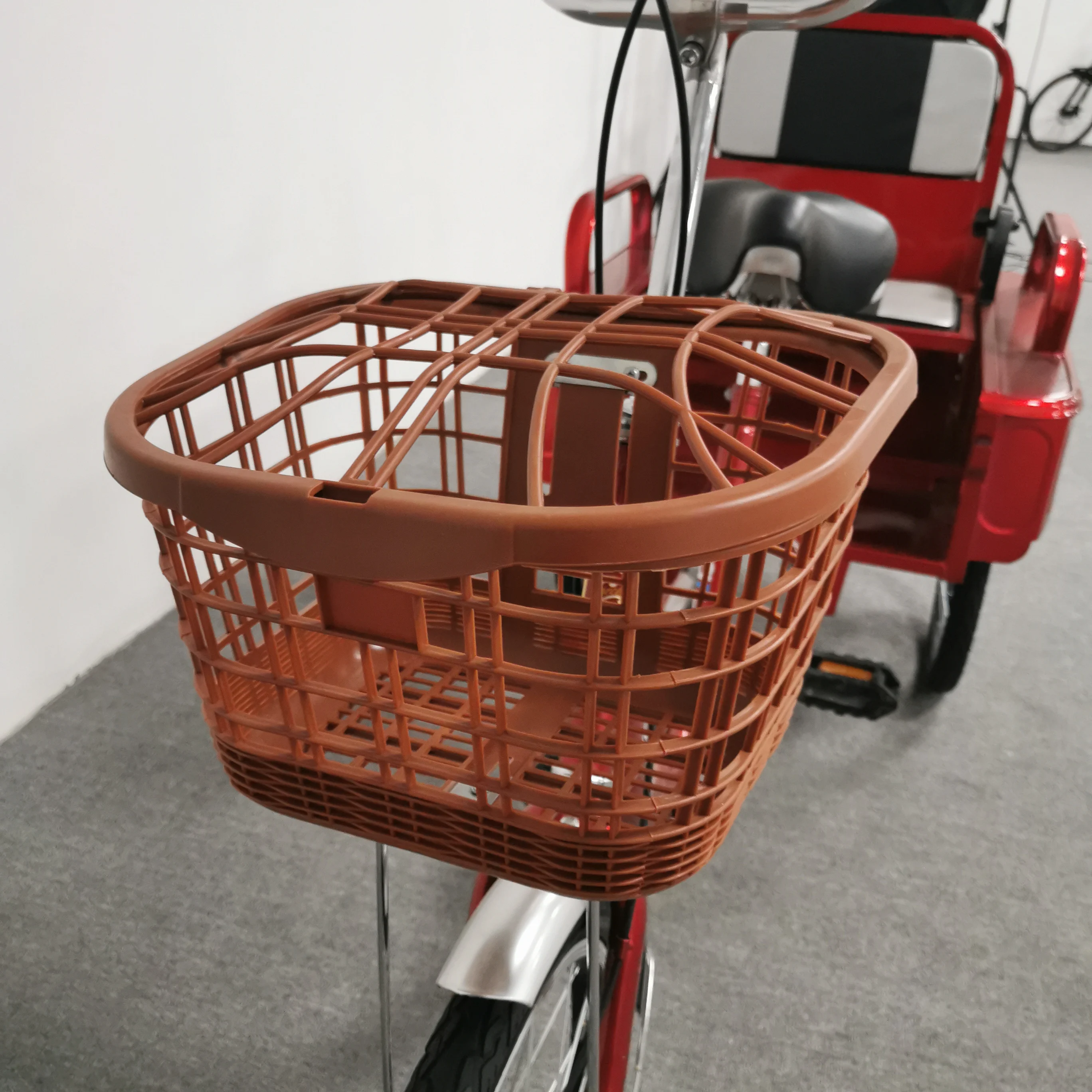 Hot selling factory direct supply electric reverse trike for sale/cargo trike electric/electric Best quality electric tricycle