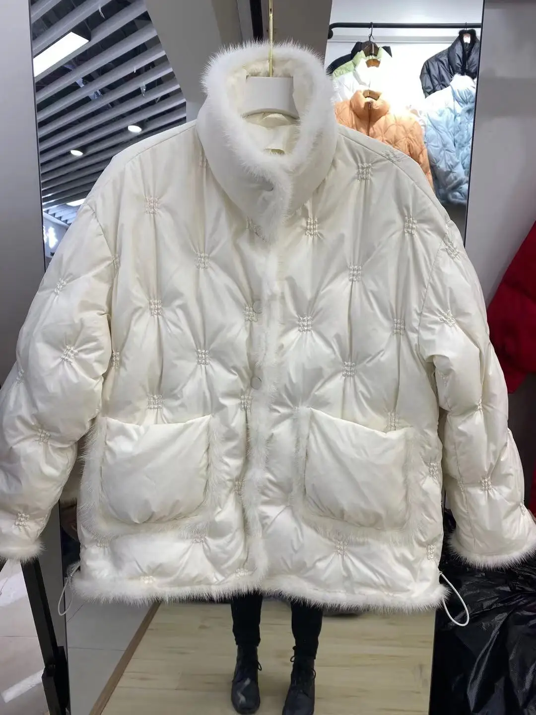 Plus Size Fashion High Quality Street Style down jacket womens with Mink fur Wholesale oversize