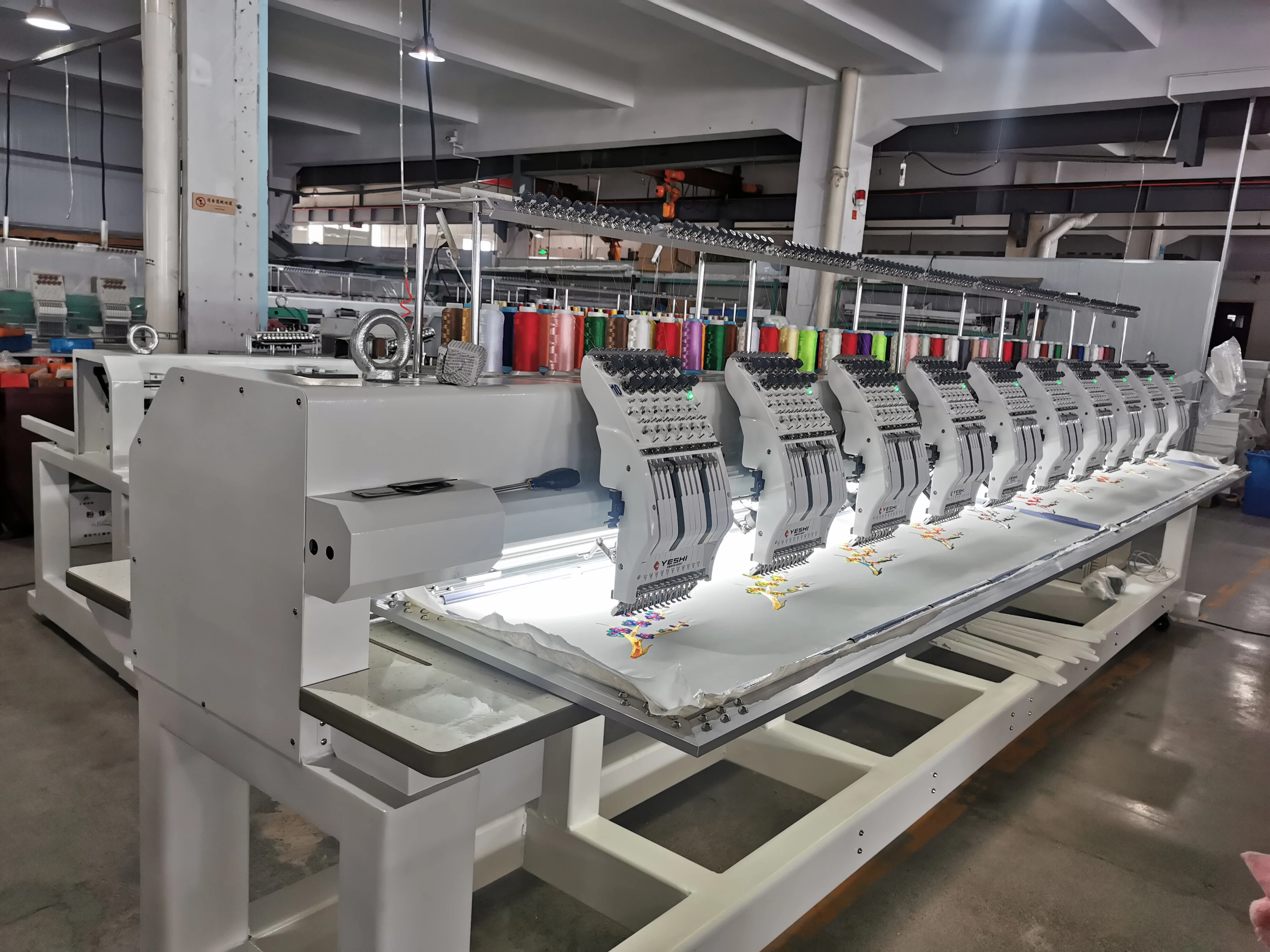 High Quality 1200 R.P.M Automatic Trimming 10 Heads Multi-needle Computerized Embroidery Machine