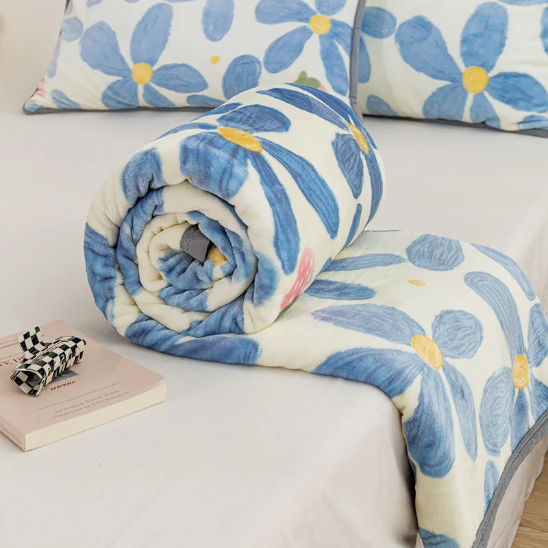 Wholesale Cheap Solid Color Double-sided  Microfiber Throw Fleece Sofa Bed Blanket