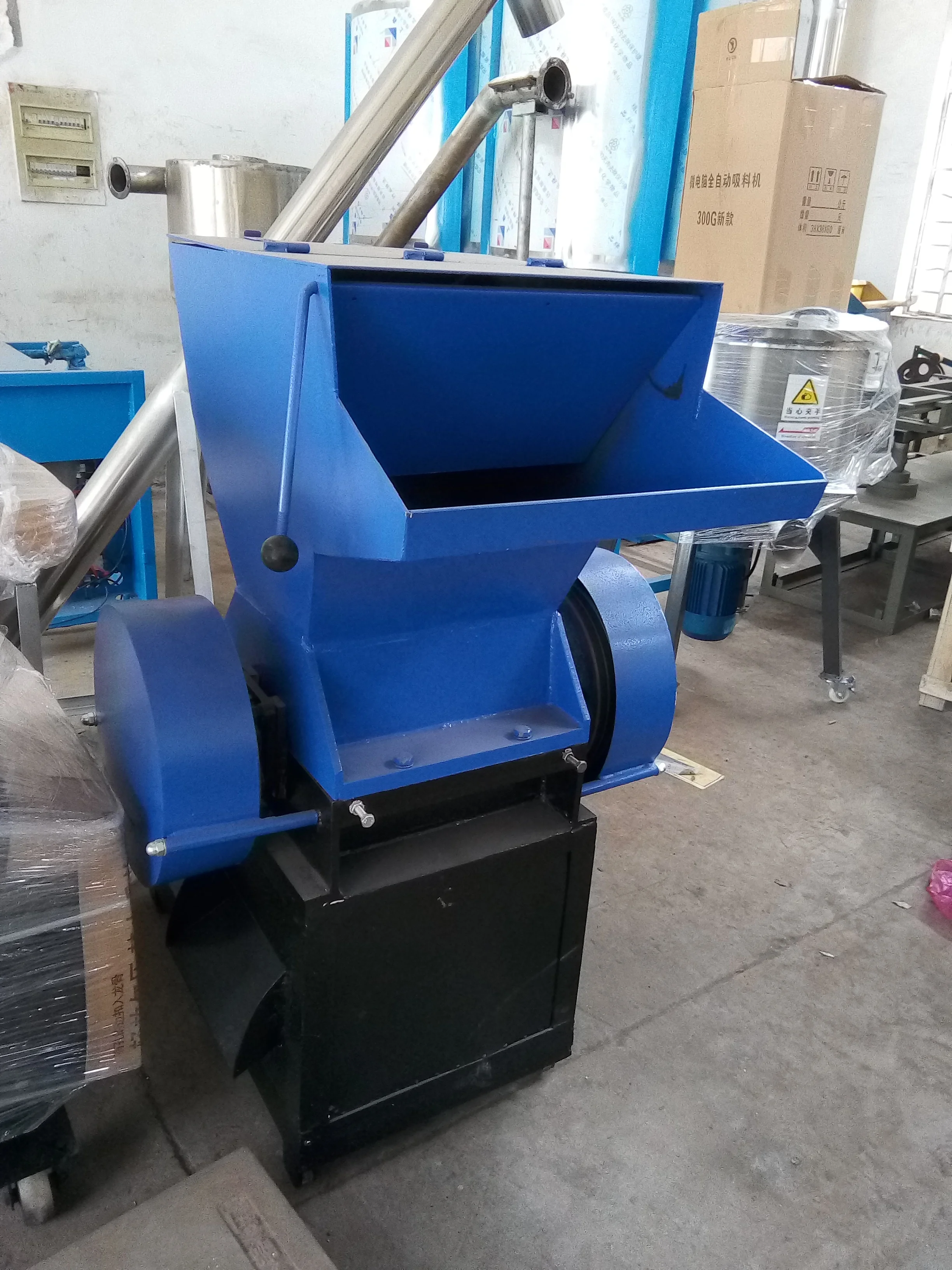 Industrial crusher machine for Plastic Sheet Flake Bottle Recycling SWP400