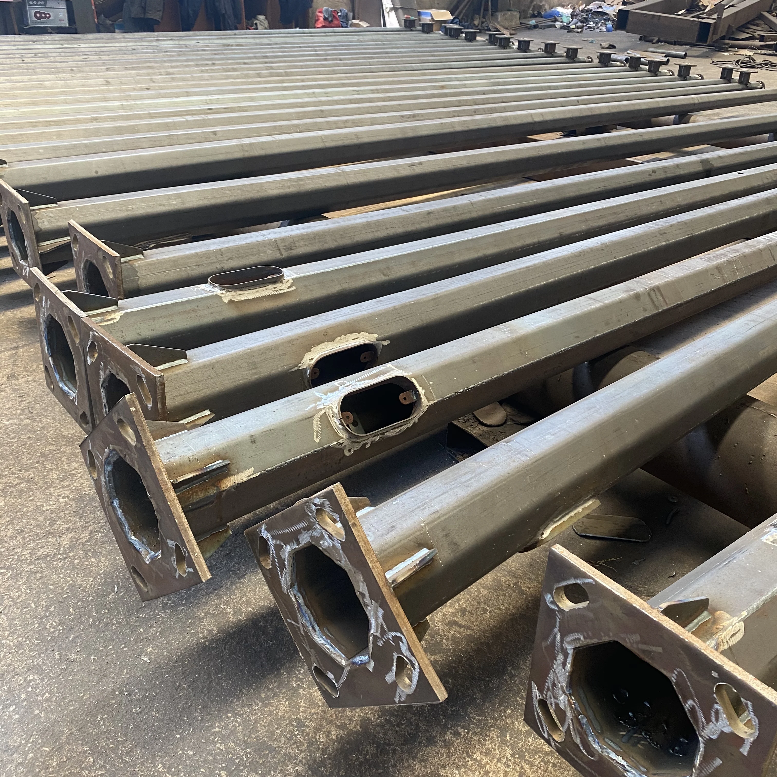 Оцинкованный уличный фонарь Huatai 6 м оптовая цена для дорожного освещения